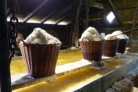 salt, baskets, industry, tradition, sea salt, middle ages, salt boiling hut