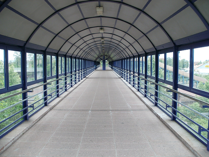 Treinstation, Neulussheim, voetgangers, brug, kruising, tunnel, structuur