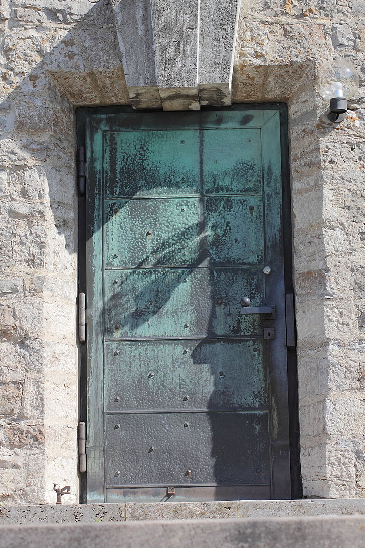 porta, l'entrada, pom de la porta, antiga porta, portal de l'església