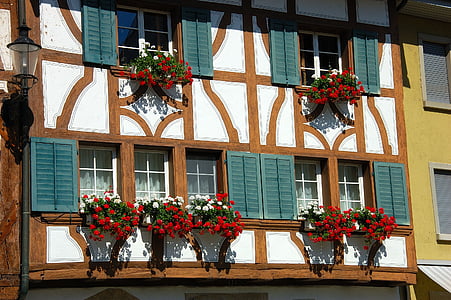 Šveicarija, Bremgarten, Senamiestis, vasaros, turizmo, miestų turizmas, fasadai