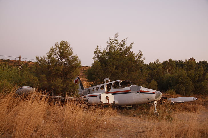 plane, crash, shrubs, sunset, dried weeds