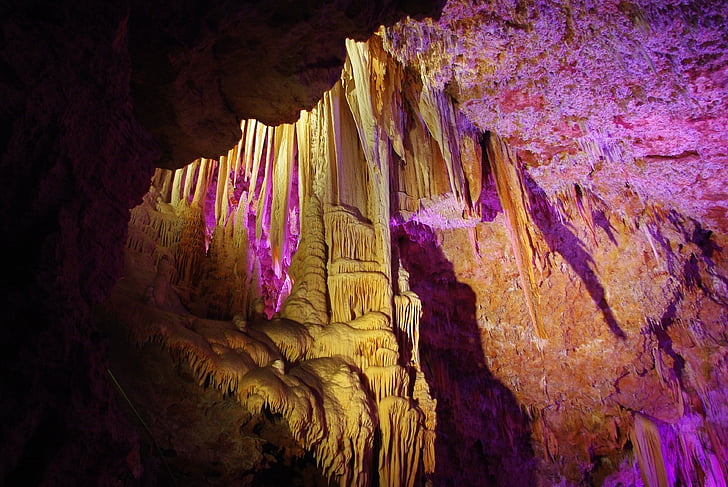 Cave, stalactite, stalagmite, underground