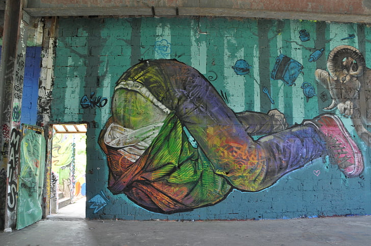 Teufelsberg, Berlín, pouliční umění, kopule, graffiti, zachycení stanice