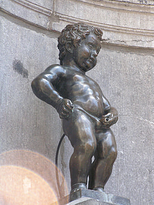 Manneken pis, Belgien, Bruxelles, siusiający dreng, Dreng, monument