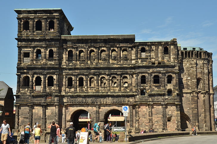 Porta nigra, Trier, Roman, pristanišča, mestna vrata, Zgodovina, turizem