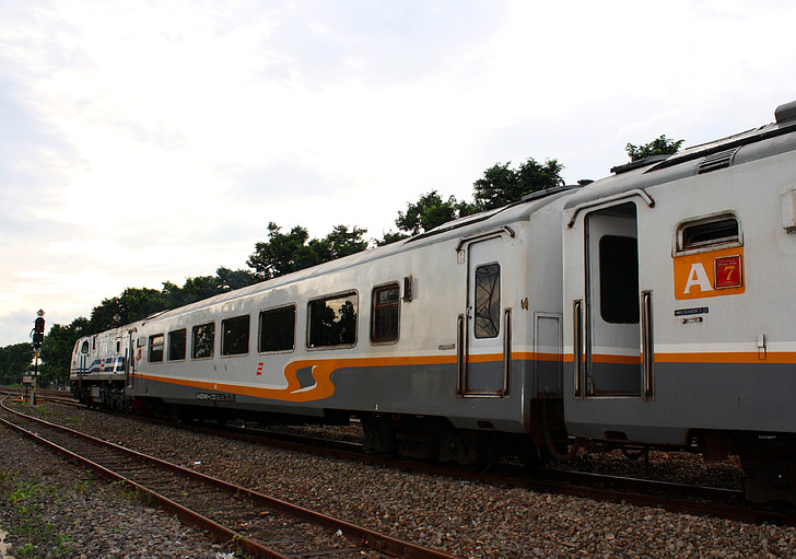 tren, transporte, locomotora, ferrocarril de, kereta api, bangunkarta, Stasiun jombang