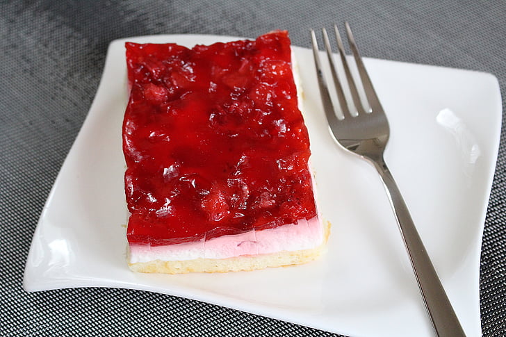 fruit slices, strawberry sections, cream slice, dessert