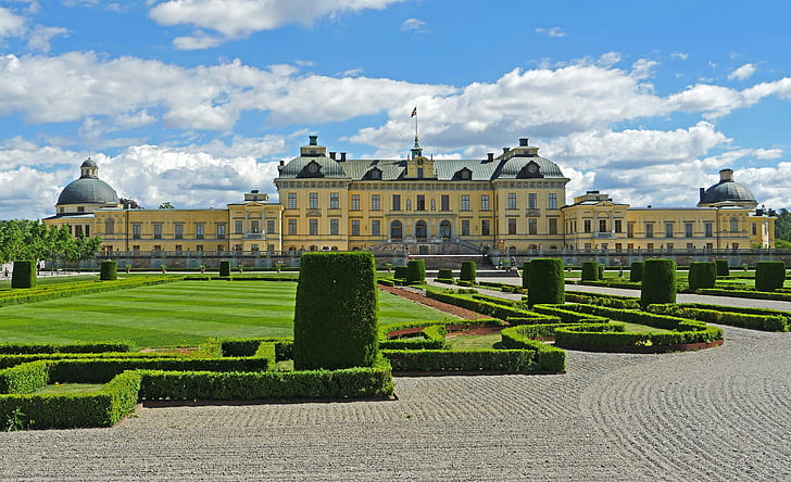Palácio de Drottningholm, jardim lateral, Schlossgarten, simétrico, palácio real, monarquia, Suécia