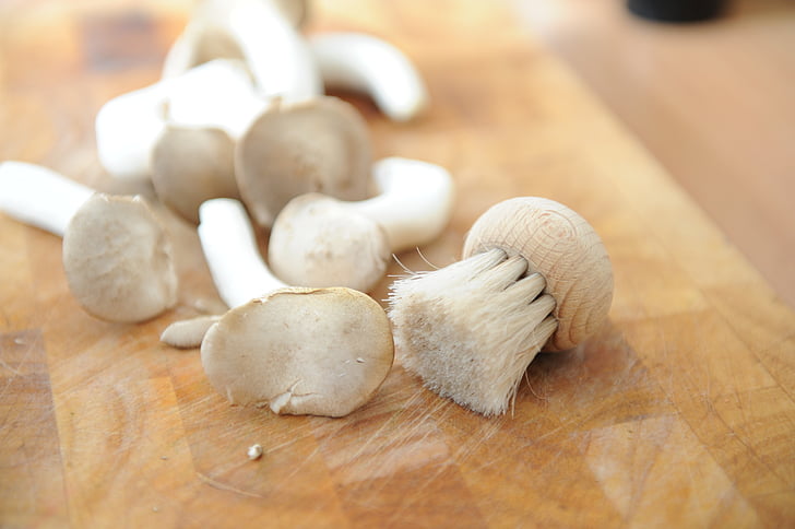 mushrooms, brush, board, herbal aibling, preparation, kitchen, cook