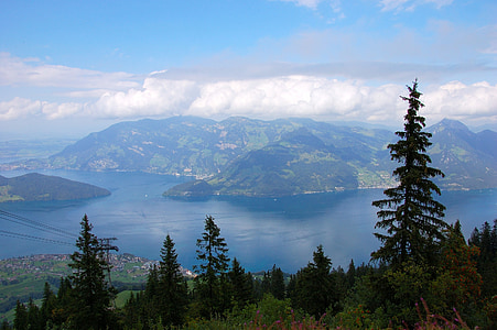 Klewenalp, região do Lago de Lucerna, montanhas, nuvens, céu, natureza, azul