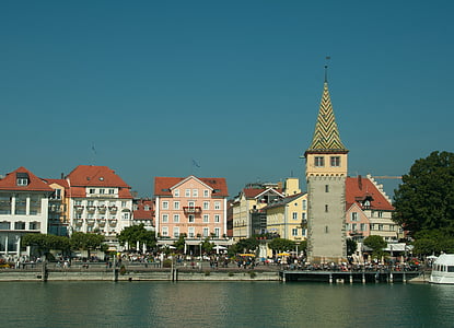 Lindau, Bodensjön, gamla stan, tornet, strandpromenaden, hamn, arkitektur