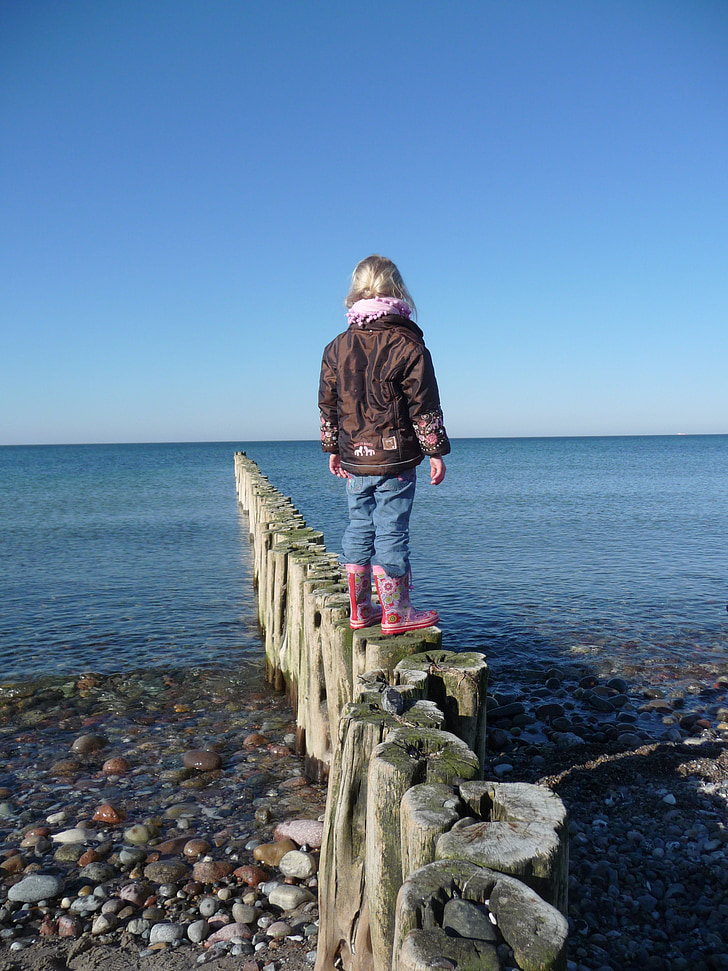 more, dievča, vody, Baltského mora, Beach, groynes, piesok