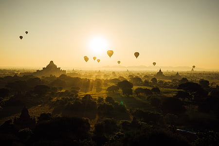 Bagan, Myanmar, Birmanie, voyage, Temple, bouddhisme, ballon à air