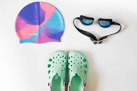 อุปกรณ์เสริม, สระว่ายน้ำ, หมวกว่ายน้ำ, แว่นตาว่ายน้ำ, พลิก, ว่ายน้ำ