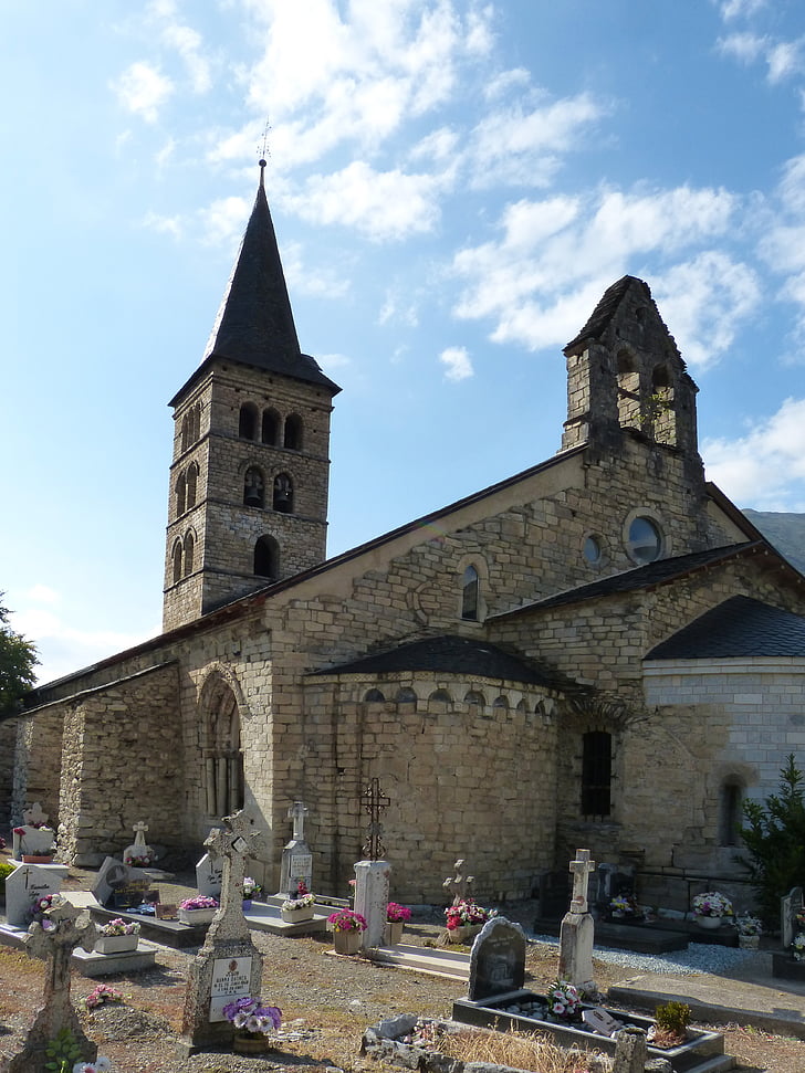 Arties, romane, Église, cimetière, Val d’Aran, abside, architecture