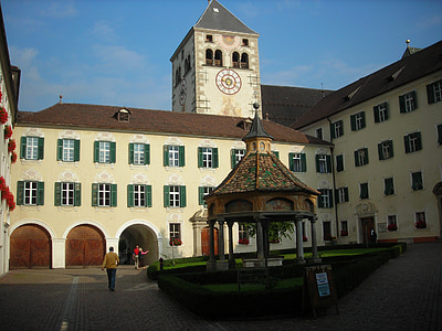klaustar, samostan, Bolzano, Trg