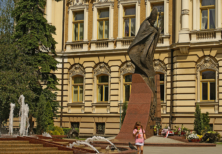 Paus Johannes Paulus ii, monument, het standbeeld van, het standbeeld, milieu, de markt, fontein