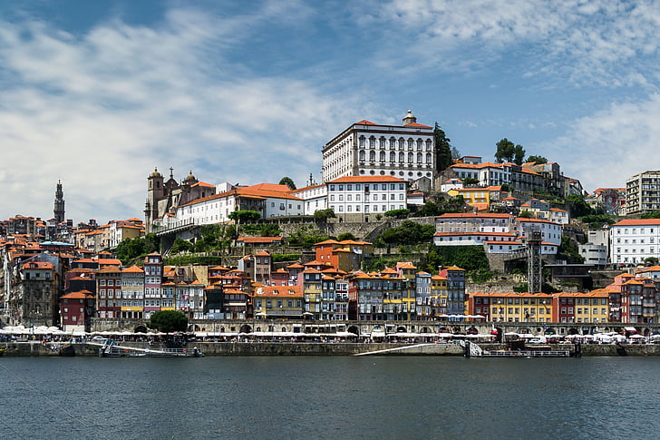 Porto, Portugal, floden douro, Ribeira, historiska staden, byggnaden exteriör, arkitektur