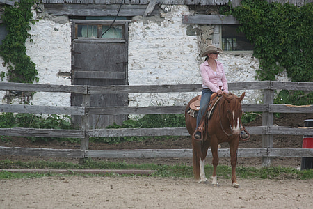 mujer, montar a caballo, caballo, vaquero, granja, competencia, silla de montar occidental