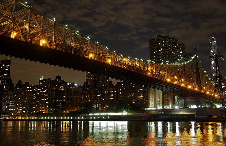 Roosevelt island, New Yorkissa, Bridge, River, City, Skyline, Manhattan