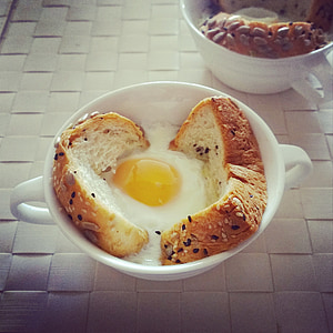Desayuno, pan, huevo