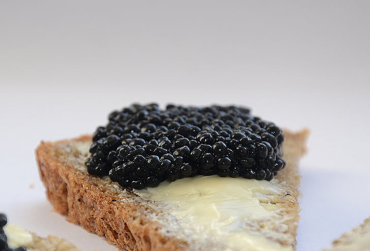 kaviar, sort kaviar, en sandwich, olie, morgenmad, trekant, mad