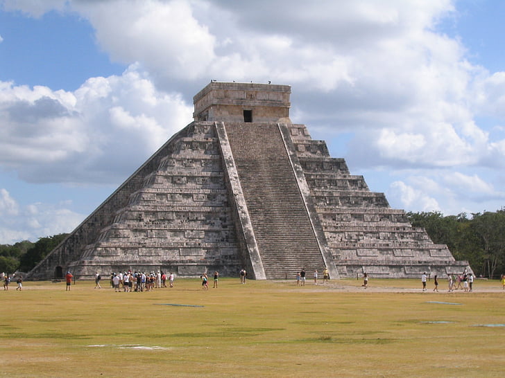 Mexiko, Maya, Architektura, Mayská pyramida, elegantní itzá
