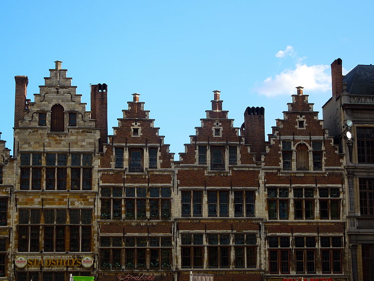 Antverpenas, Belgija, fasadai, plytos, Architektūra, pastatas, dangaus