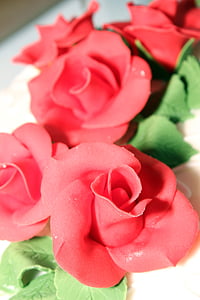 roses, table decoration, table arrangement, flowers, arrangement, festivity, floral decoration