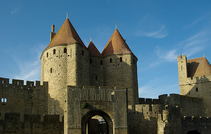 Carcassonne, Frankrijk, middeleeuwse stad, Wallen, Tours
