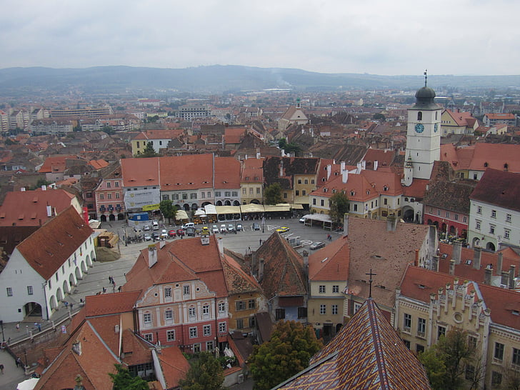 Sibiu, Sedmihradsko, malý trh, budovy, staré město, Rumunsko