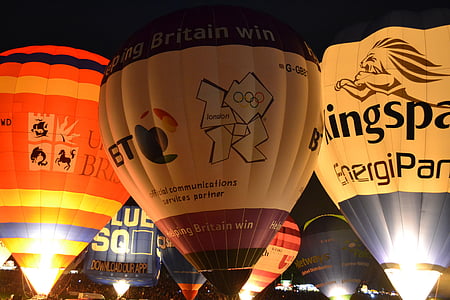 gaisa balons, karstā gaisa baloni, lido, naktī, Bristol, UK