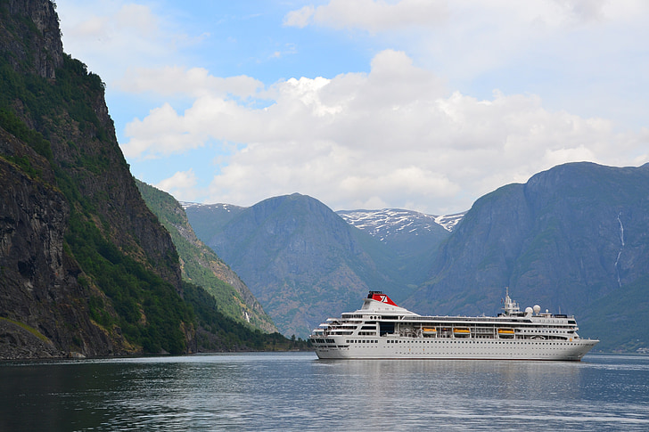 Foto gratis: Fjord, Norwegia, air, alam, Skandinavia, pemandangan, Kapal Wisata | Hippopx
