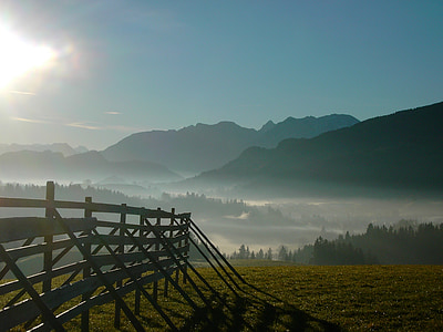 schnake tinggi, Nesselwang dalam kabut, panorama pegunungan, Allgäu