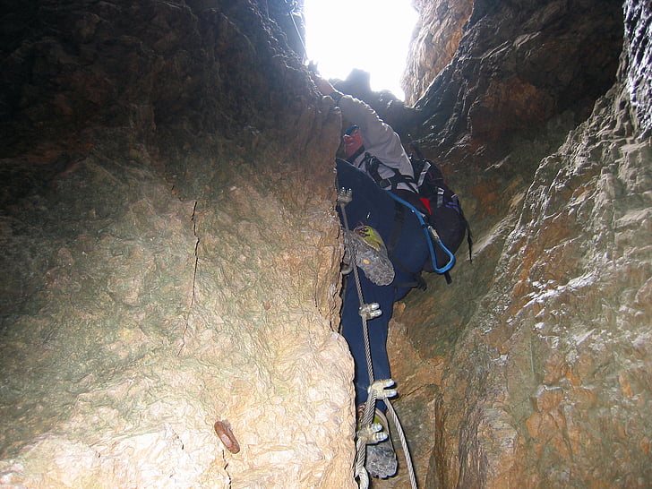 climbing, mountaineer, brother tunnel