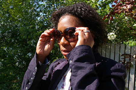 woman, middle-aged, sunglasses, style