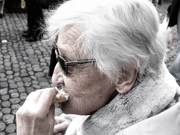 závislé, demencie, žena, staré, vek, Alzheimerovej choroby, domov dôchodcov