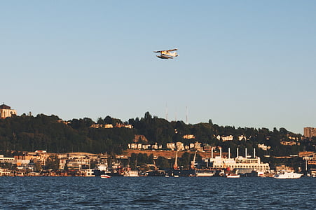 monoplane, มีเที่ยวบิน, บ้าน, เครื่องบินทะเล, อาคาร, เมือง, เมือง