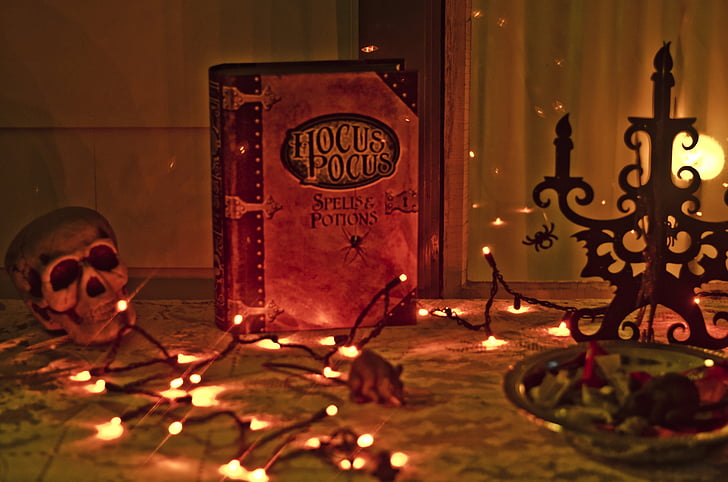 Hocus pocus, Halloween, pelottava, Karkkia vai kepponen, oikeinkirjoituksen kirja, karmea, Holiday