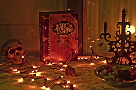 hókusz pókusz, Halloween, ijesztő, csokit vagy csalunk, varázslat könyv, kísérteties, Holiday