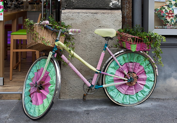 bicicleta, decorado, del ganchillo, tela, colores pastel, cesta de la compra, calle
