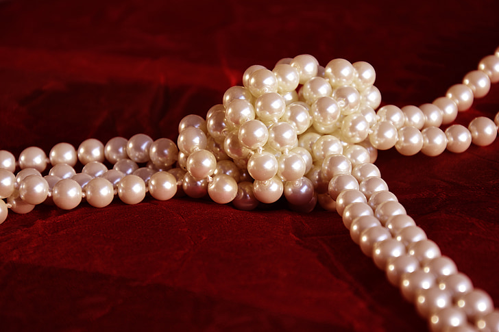 granos de, cadena, seda, terciopelo, joyería, sensual, collares de perlas