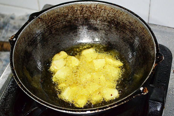 fry, potatoes, pan, cook, oil, boil, boiling