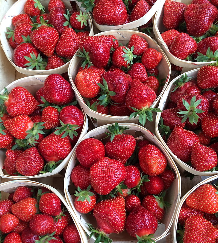 strawberries, strawberry, strawberries in basket, market, juicy, food, berry