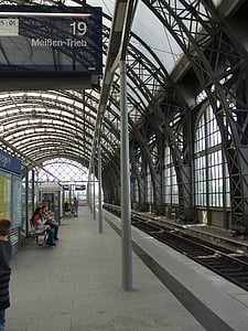 Gare de Dresde, Gare centrale, architecture, en acier, Gare ferroviaire, toit de la station, chemin de fer
