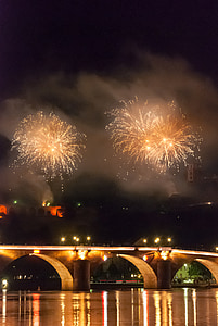 Heidelberg, puente, Neckar, iluminaciones de Castillo, fuegos artificiales