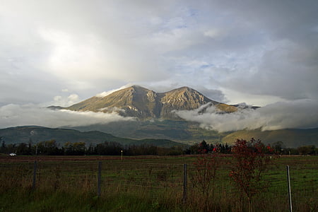 Mount velino, Abruzzo, Magliano av marsi, moln, Sky, hösten, Apenninerna