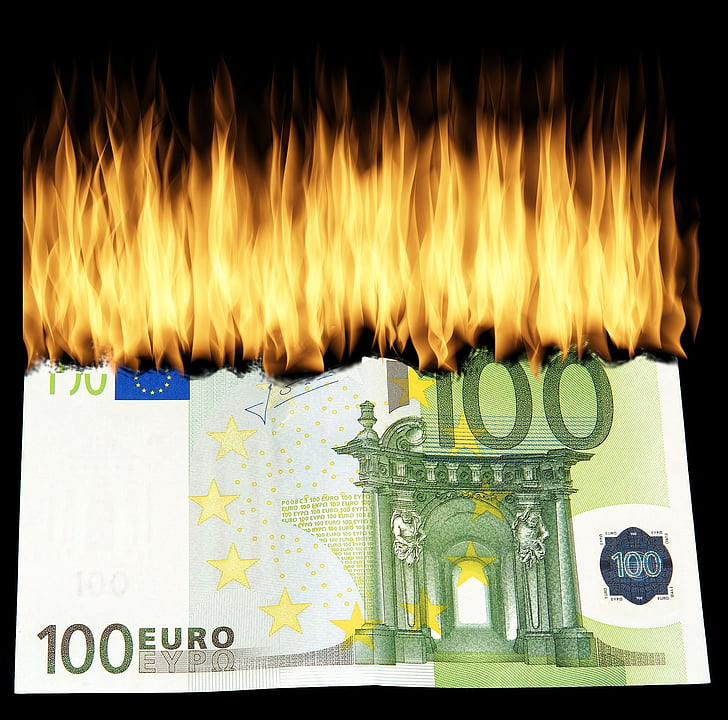 bruciare i soldi, bruciare geldschein, distruggere i soldi, Finanza, fuoco, masterizzare, calore - temperatura