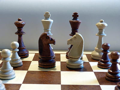 Schach, Schachfiguren, Schach-Spiel, Schachbrett, schwarz / weiß, spielen, Zahlen