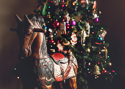 τέχνη, γιορτή, Χριστούγεννα, Χριστουγεννιάτικα στολίδια, Χριστουγεννιάτικα φώτα, χριστουγεννιάτικο δέντρο, κοστούμι